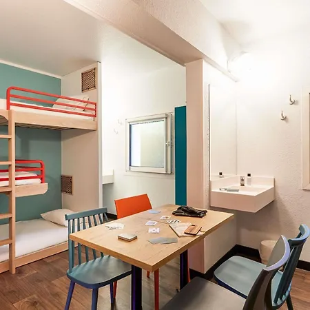 מלון Hotelf1 Pont De L'europe