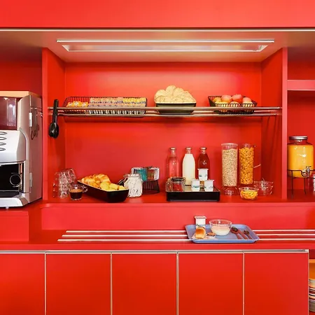 Hotelf1 Pont De L'europe