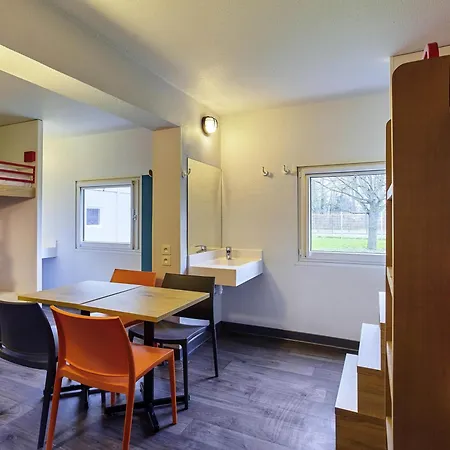 Hotelf1 Pont De L'europe * שטרסבורג