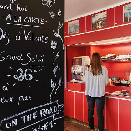 Hotel Hotelf1 Pont De L'europe *