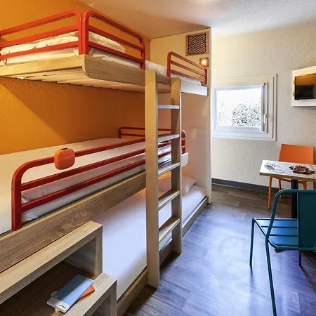 Hotelf1 Pont De L'europe Hotel