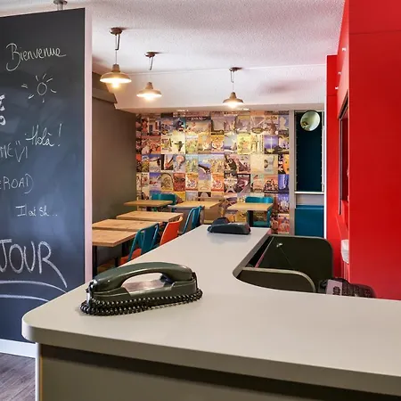 Hotelf1 Pont De L'europe מלון *