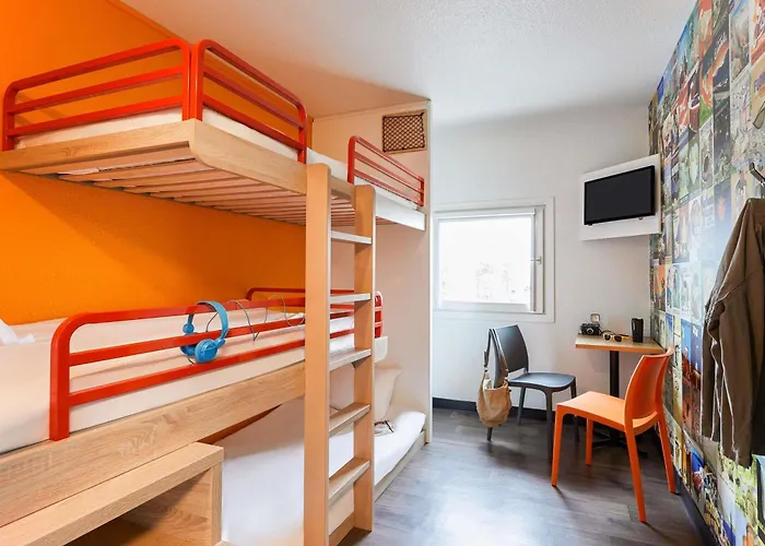 Hotelf1 Pont De L'europe Hotel *