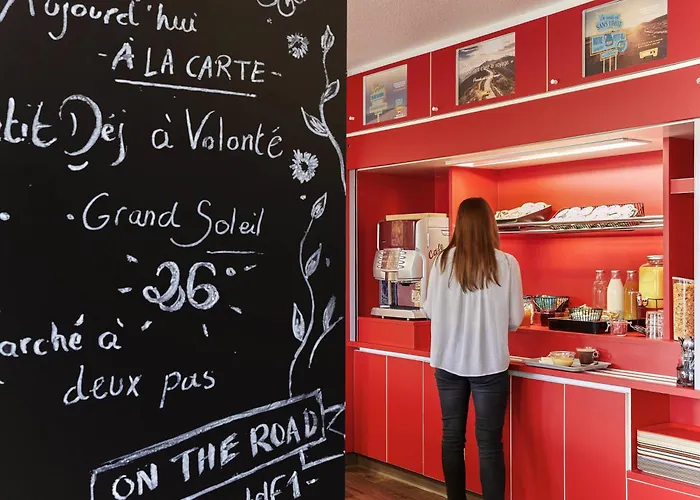 Hotel Hotelf1 Pont De L'europe *