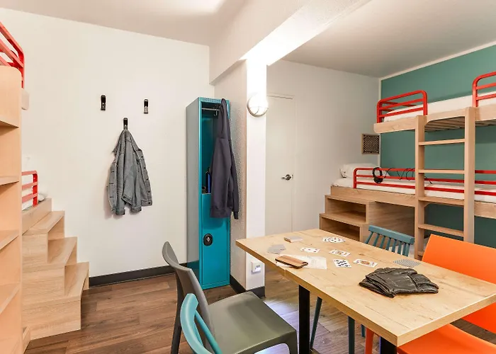 Hotel Hotelf1 Pont De L'europe *