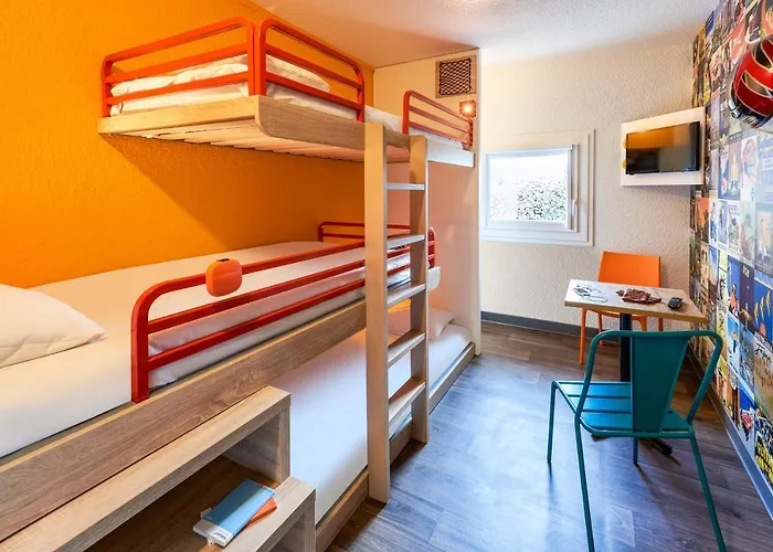 Hotel Hotelf1 Pont De L'europe