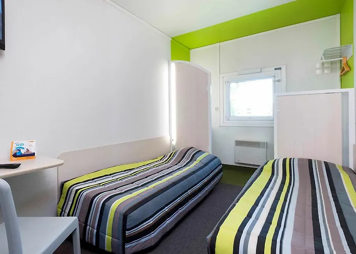 Hotelf1 Pont De L'europe Hotel