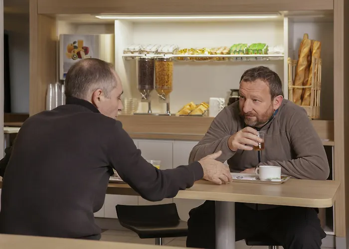 Hotelf1 Pont De L'europe Hotel