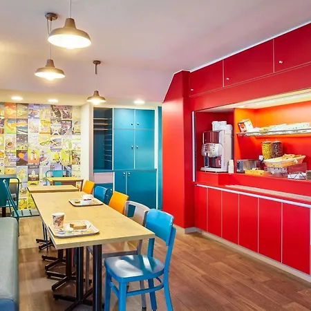 Otel Hotelf1 Pont De L'europe Strazburg