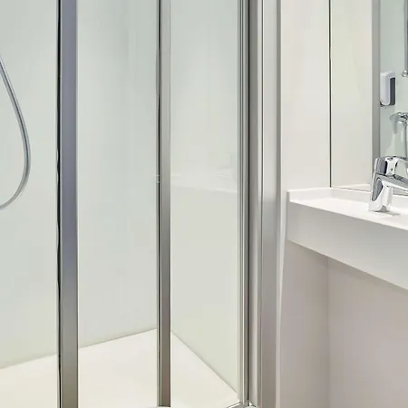 Hotelf1 Pont De L'europe * Strazburg