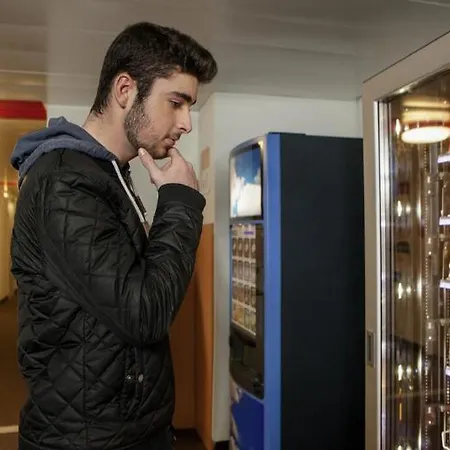 Hotelf1 Pont De L'europe Otel Strazburg