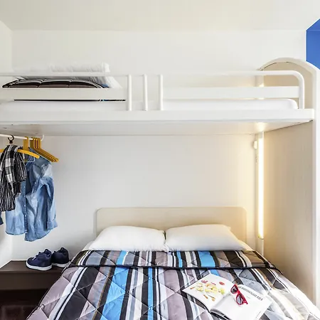 Hotelf1 Pont De L'europe Otel